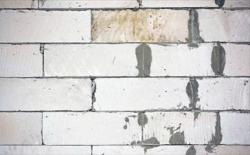 Kevytbetoniharkkoseinää