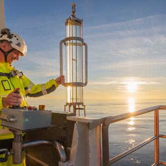 Water sampling onboard research vessel Aranda 9.8.2022.